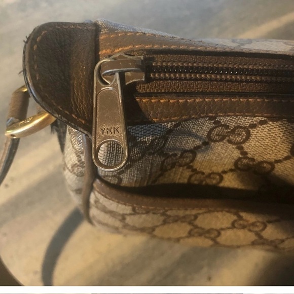 Gucci Signature Brown and Gray Crossbody Bag - Picture 2 of 4